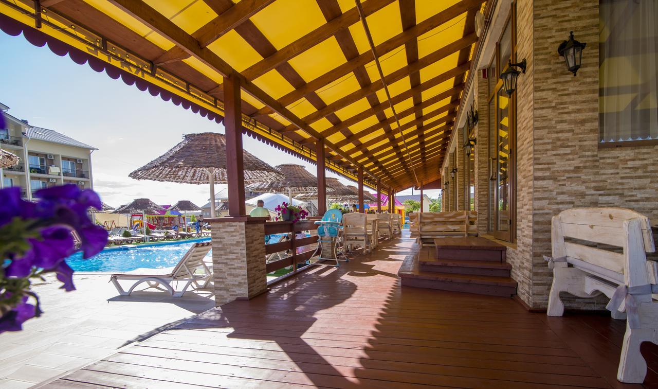 Kovcheg Hotel Zatoka Esterno foto