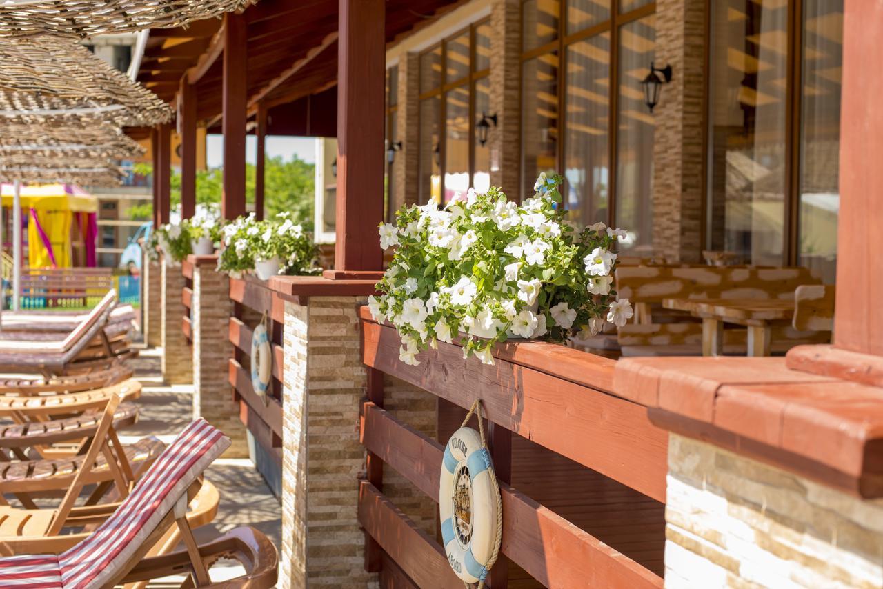 Kovcheg Hotel Zatoka Esterno foto