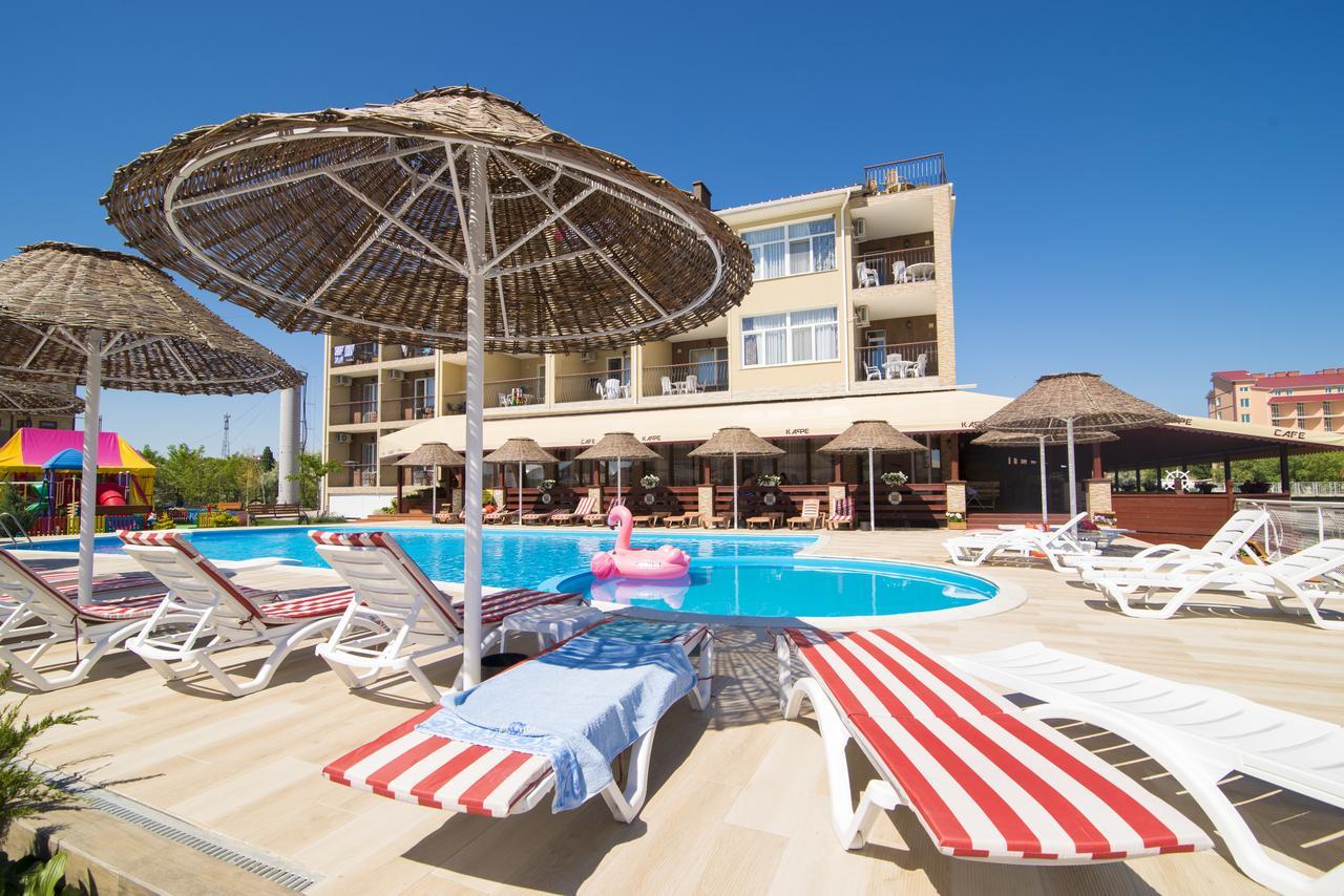 Kovcheg Hotel Zatoka Esterno foto