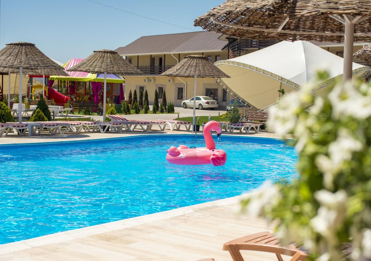 Kovcheg Hotel Zatoka Esterno foto