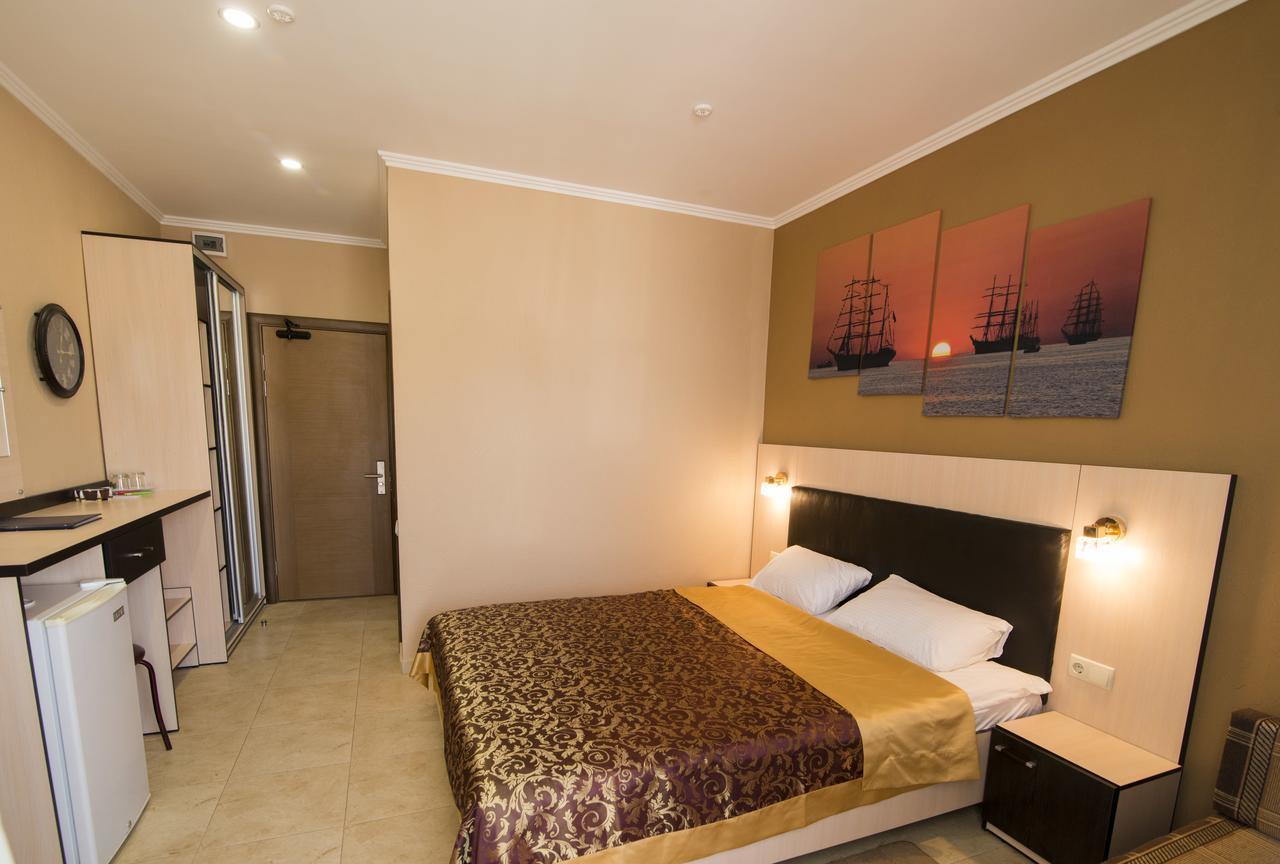 Kovcheg Hotel Zatoka Esterno foto