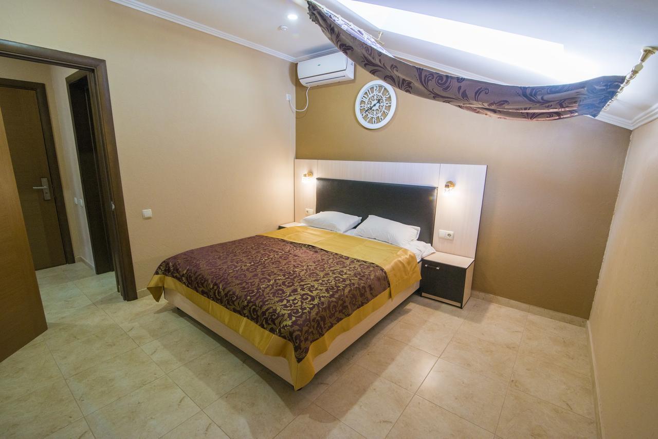 Kovcheg Hotel Zatoka Esterno foto