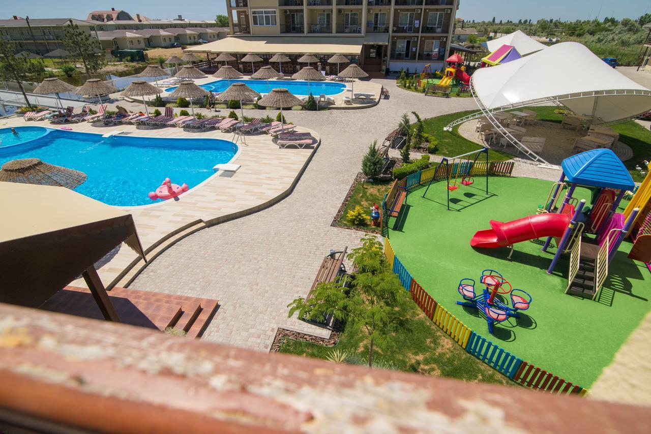 Kovcheg Hotel Zatoka Esterno foto