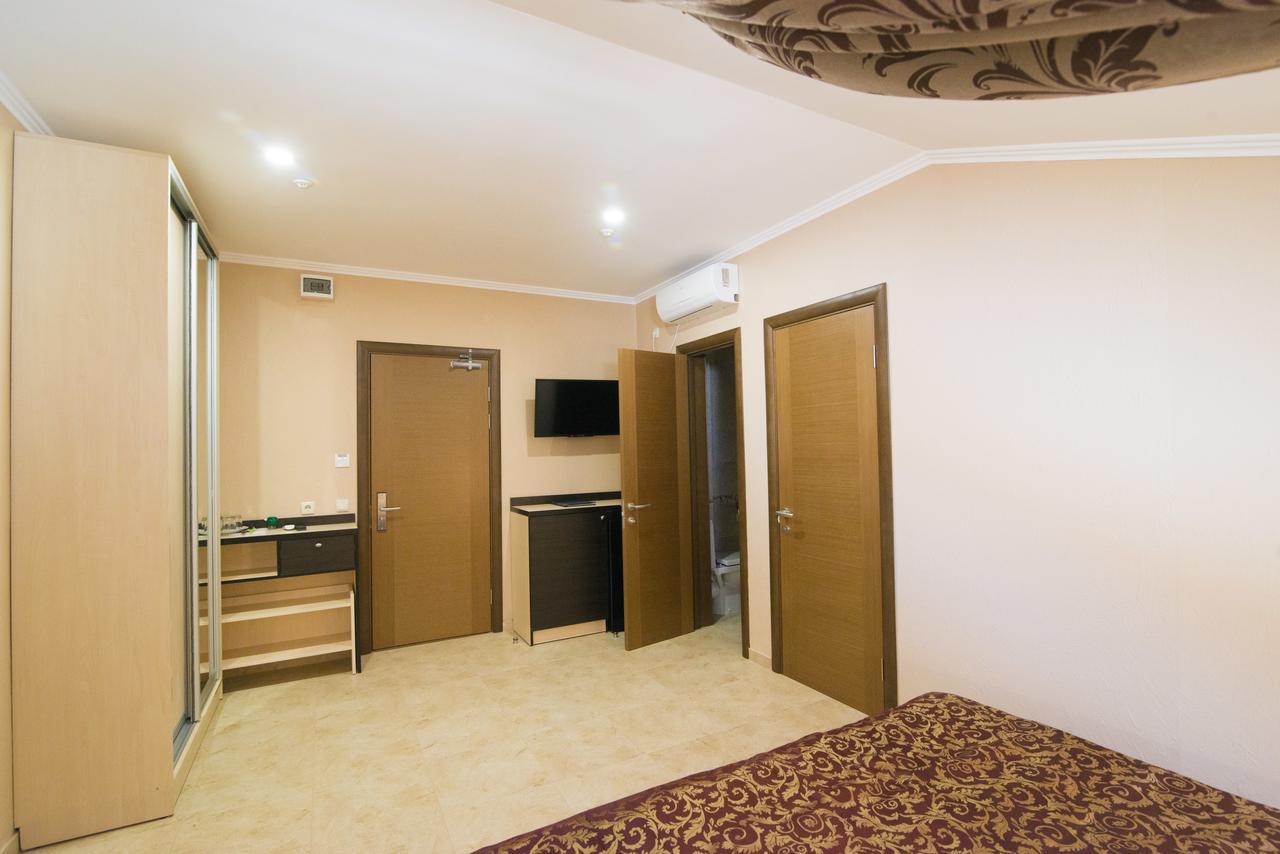 Kovcheg Hotel Zatoka Esterno foto
